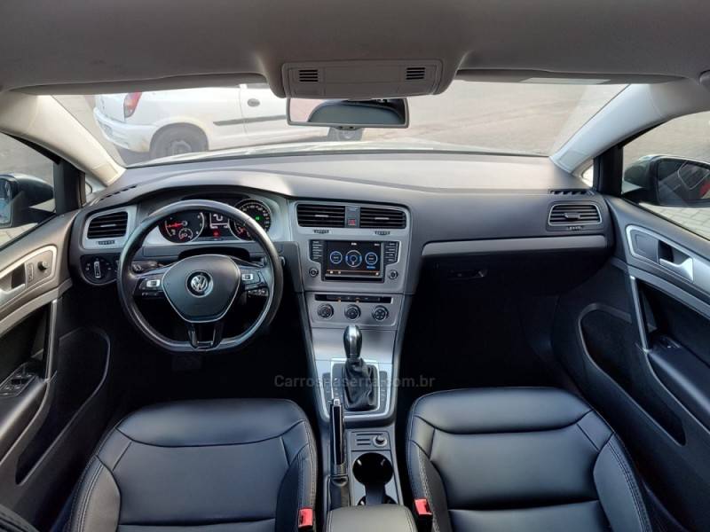 VOLKSWAGEN - GOLF - 2016/2016 - Cinza - R$ 82.900,00
