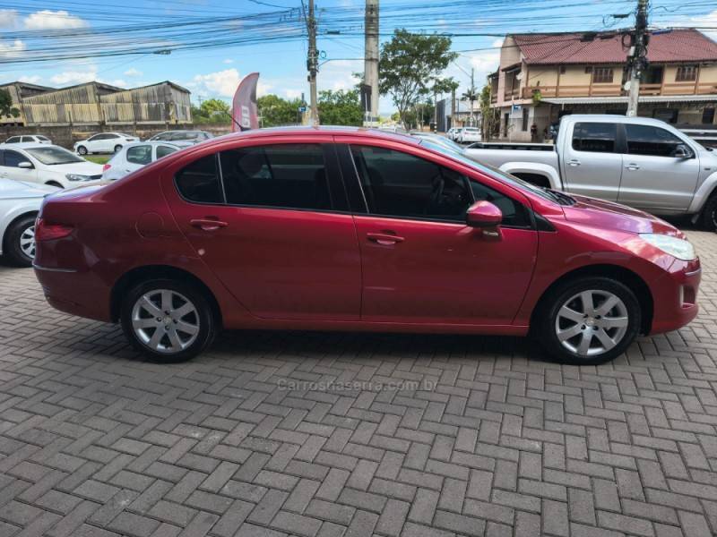 PEUGEOT - 408 - 2011/2012 - Vermelha - R$ 30.900,00