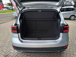 VOLKSWAGEN - T-CROSS - 2022/2023 - Prata - R$ 130.900,00