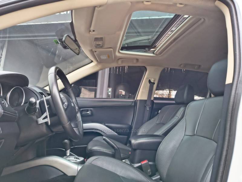 MITSUBISHI - OUTLANDER - 2012/2013 - Branca - R$ 68.900,00