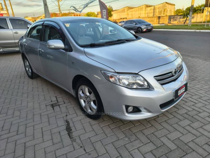 TOYOTA - COROLLA - 2009/2010 - Prata - R$ 52.900,00