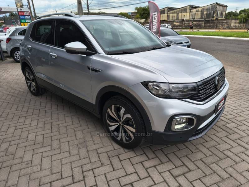 VOLKSWAGEN - T-CROSS - 2022/2023 - Prata - R$ 130.900,00