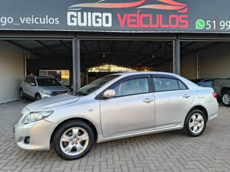 TOYOTA - COROLLA - 2009/2010 - Prata - R$ 52.900,00
