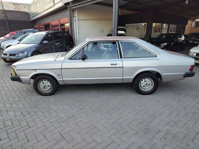 FORD - CORCEL II - 1980/1980 - Prata - R$ 13.900,00