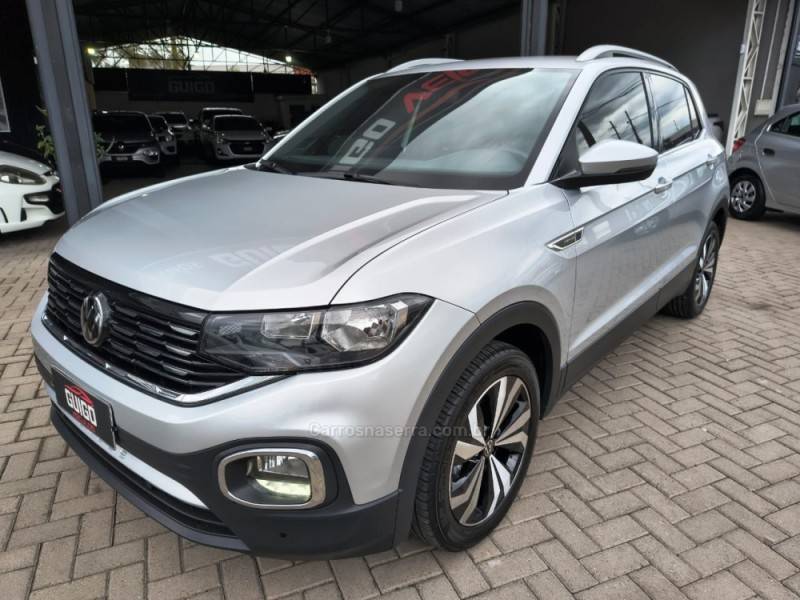 VOLKSWAGEN - T-CROSS - 2022/2023 - Prata - R$ 130.900,00