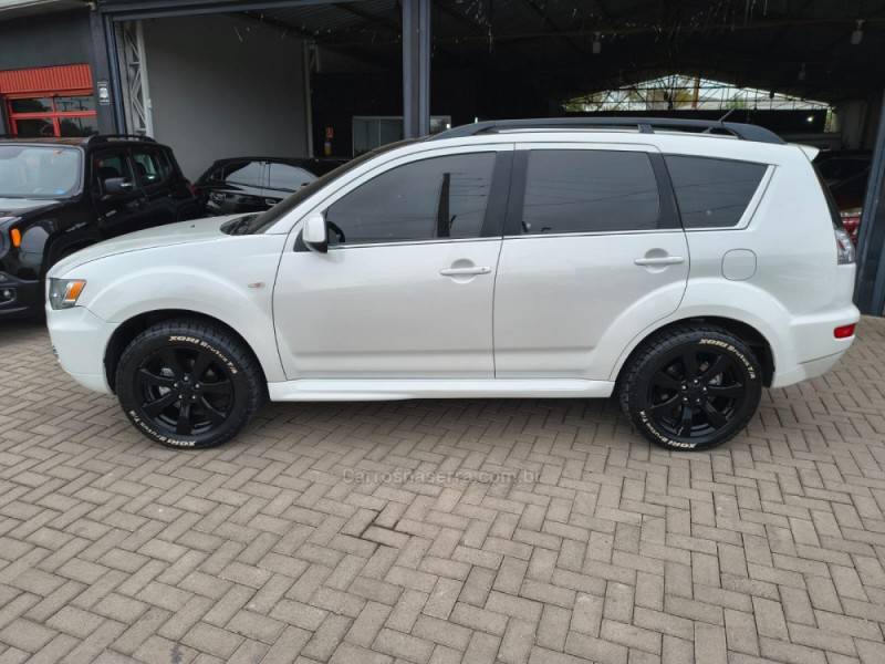 MITSUBISHI - OUTLANDER - 2012/2013 - Branca - R$ 68.900,00