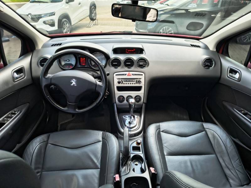PEUGEOT - 408 - 2011/2012 - Vermelha - R$ 30.900,00