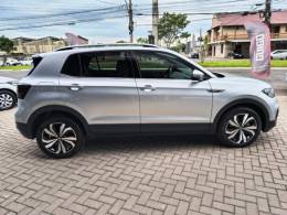 VOLKSWAGEN - T-CROSS - 2022/2023 - Prata - R$ 130.900,00