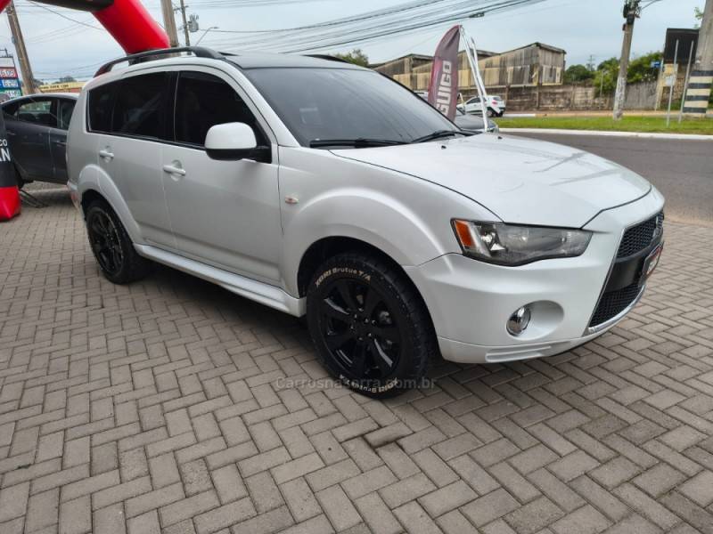 MITSUBISHI - OUTLANDER - 2012/2013 - Branca - R$ 68.900,00