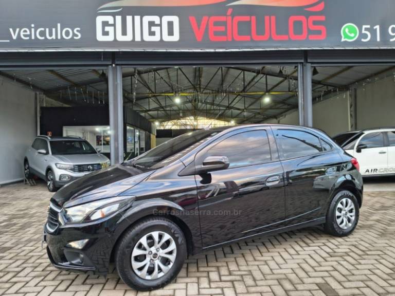 CHEVROLET - ONIX - 2019/2019 - Rosa - R$ 54.900,00