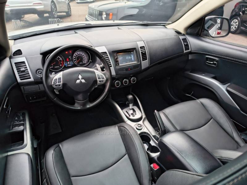 MITSUBISHI - OUTLANDER - 2012/2013 - Branca - R$ 68.900,00