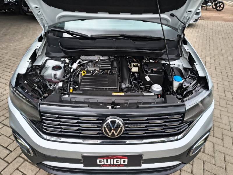 VOLKSWAGEN - T-CROSS - 2022/2023 - Prata - R$ 130.900,00