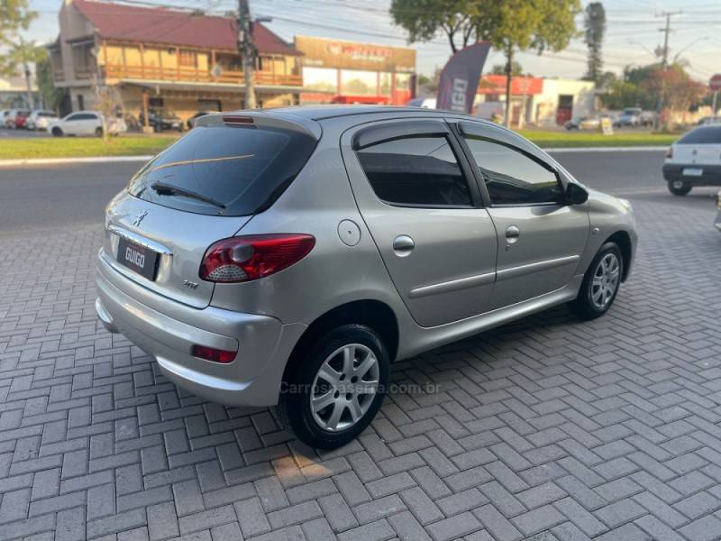 PEUGEOT - 207 - 2012/2012 - Prata - R$ 22.900,00