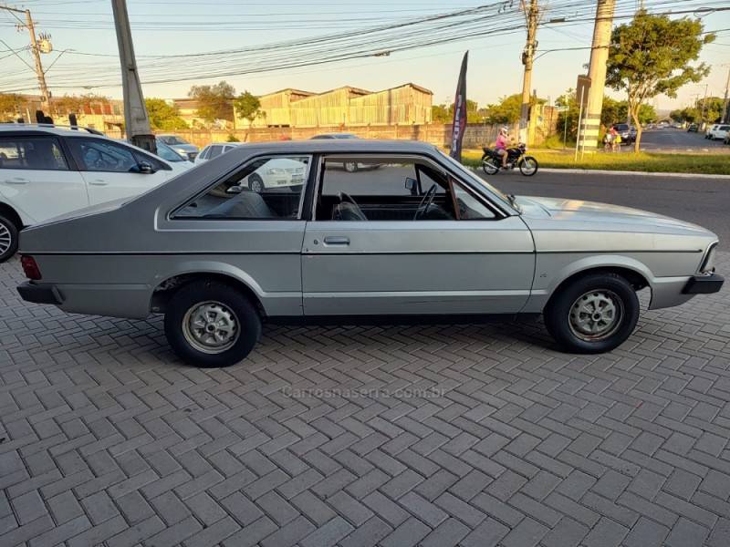 FORD - CORCEL II - 1980/1980 - Prata - R$ 13.900,00